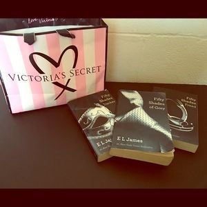 Fifty shades or grey trilogy books 💕💋😏